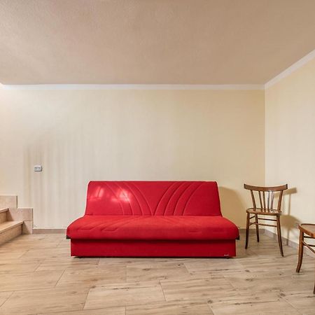 Apartamento Casa Di Stefania Fluminimaggiore Exterior foto