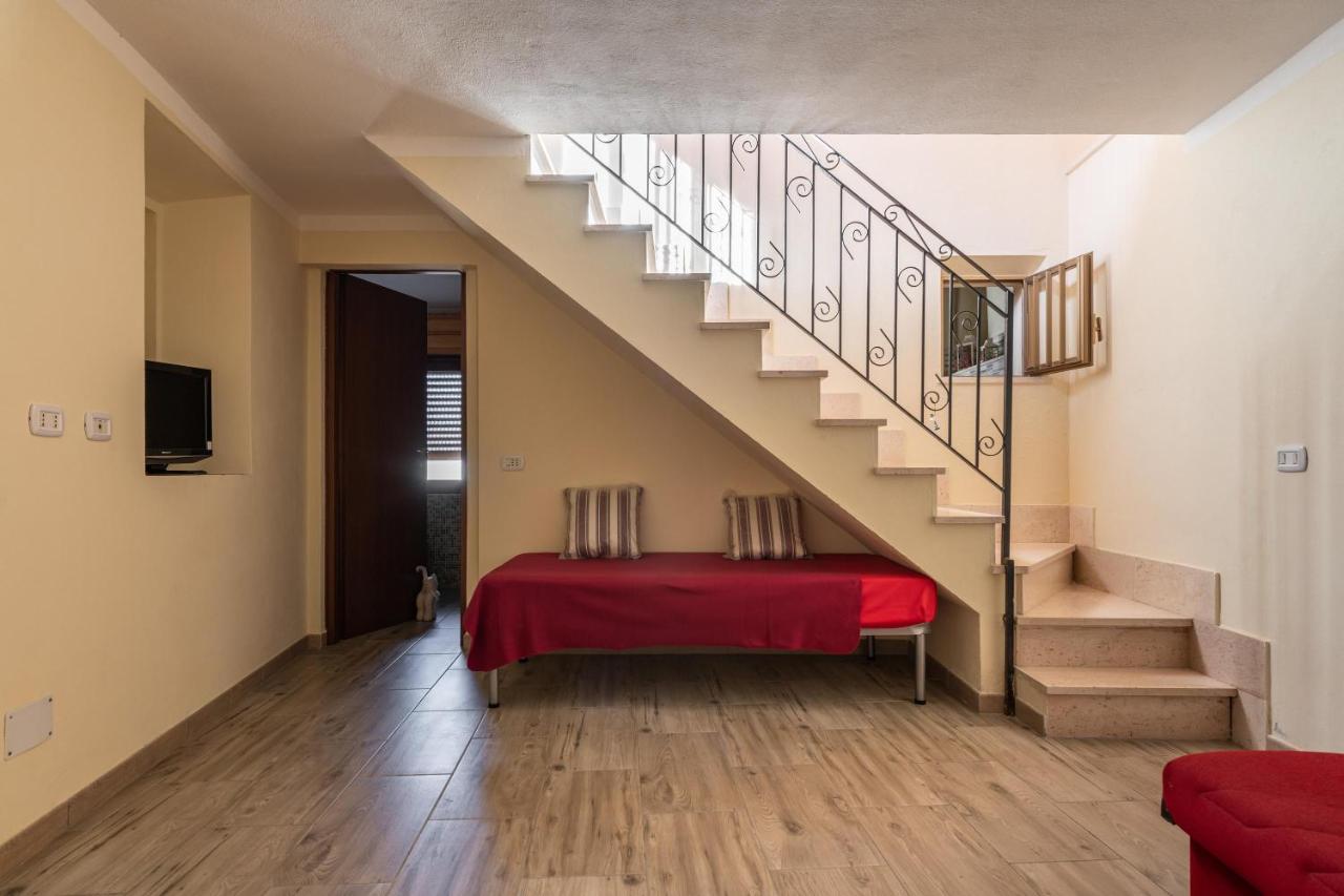 Apartamento Casa Di Stefania Fluminimaggiore Exterior foto